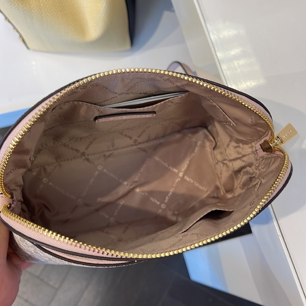 MICHAEL KORS Jet Set Medium Logo Dome Satchel Crossbody 
Powder Blush 
NWT - Picture 11 of 16
